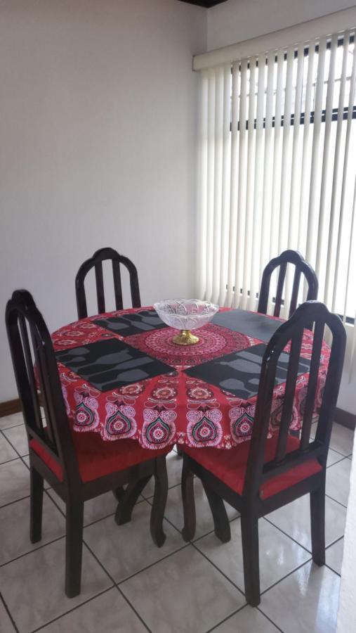 Don Carlos Place Upper Unit Alajuela Bagian luar foto